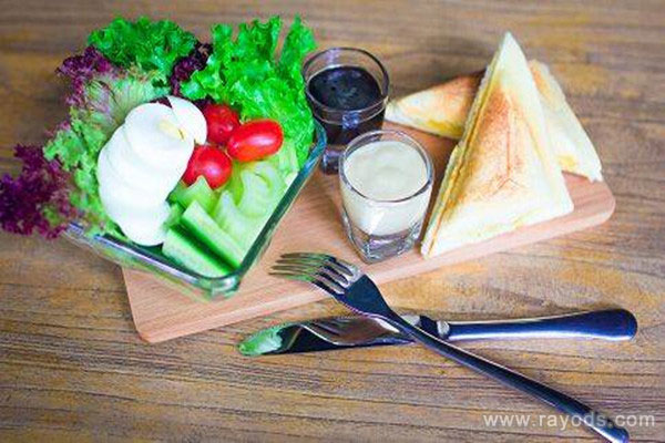 女性一日三餐备孕食谱 养卵泡助孕吃这些