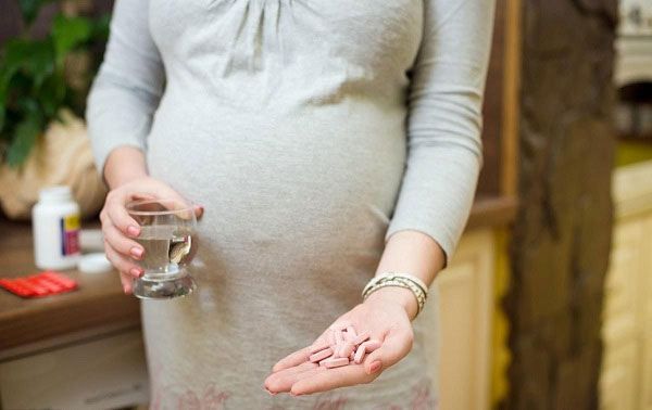 怀孕上腹部大是女孩几率比较大吗？