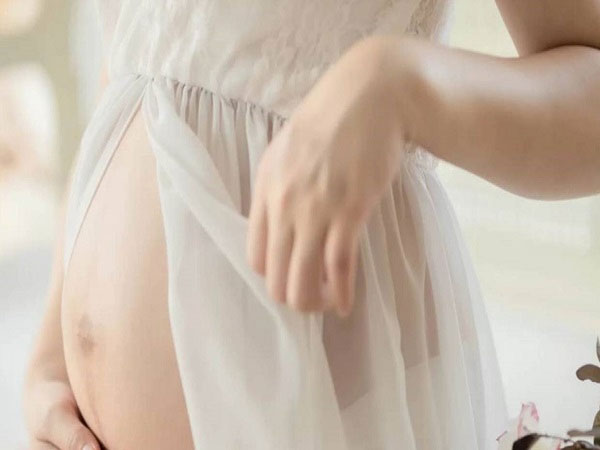 孕初期胸部可看胎儿性别，先长胸的是女孩过来人都说准！