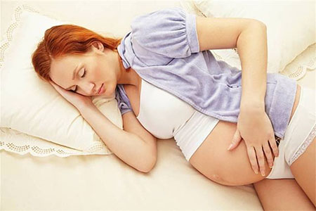 暖宝宝虽然便捷好用，但是孕初期妈妈要禁用