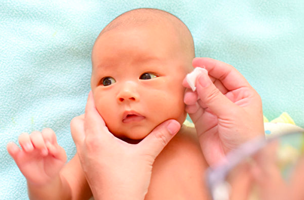 助孕服务如何教育孩子？不要忽略孩子的感受！