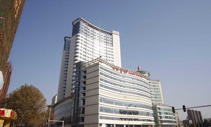 湖北“二孩政策”引生育热潮 试管婴儿费用及成功率受关注