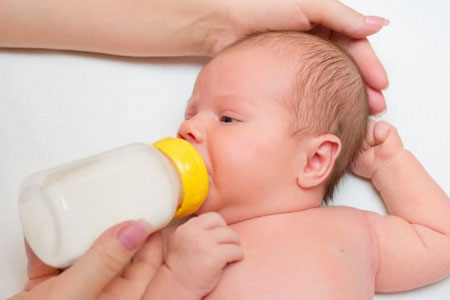 妈妈的这个动作，会让婴儿奶粉更快变质