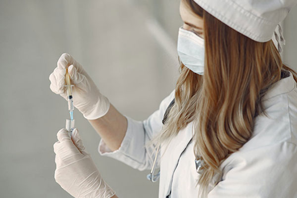 试管取卵后盆腔积液有什么症状？盆腔积液症状表现如下