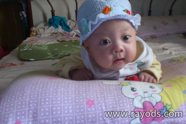 成功通过第三代试管婴儿生下了不含色盲基因的宝宝