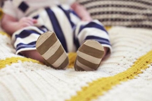 你的孩子不到周岁就会走路？但其实这可能不是好事