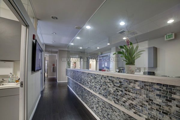 太平洋生殖中心:美国最早成立的试管婴儿诊所之一