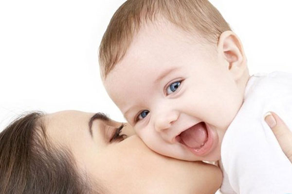 女性患有子宫积液可以做美国试管婴儿吗？