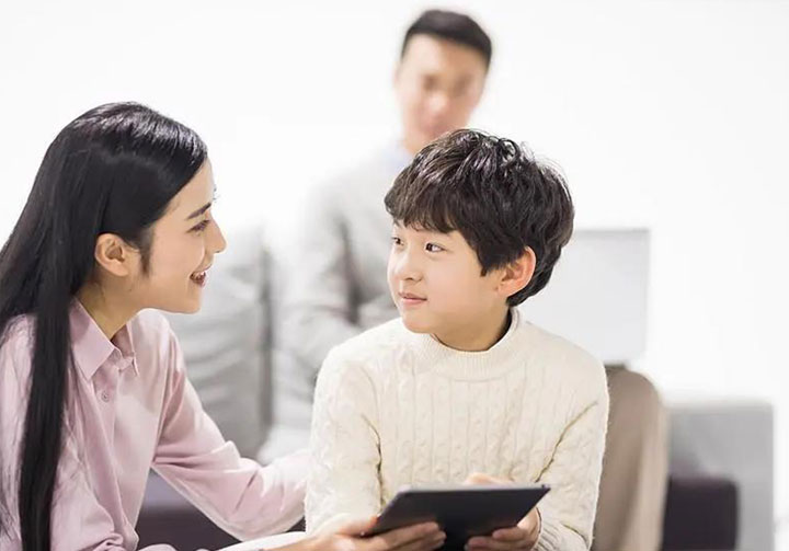 父母该怎样去与16岁叛逆期的男孩沟通？有哪9个技巧？