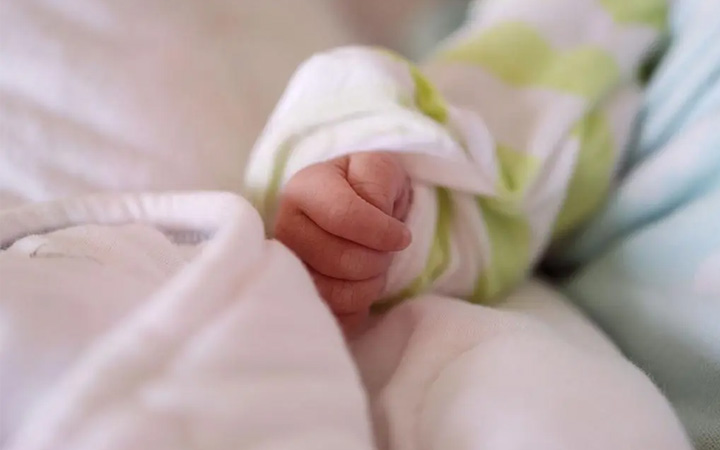 宝宝跟你最亲密什么时候？和宝宝建立亲密关系的3种方法