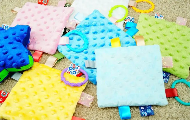 6个月宝宝必须要啃安抚巾才能睡觉会有坏处吗？