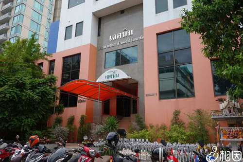 距离医院仅15分钟!杰特宁附近有这些酒店可选择