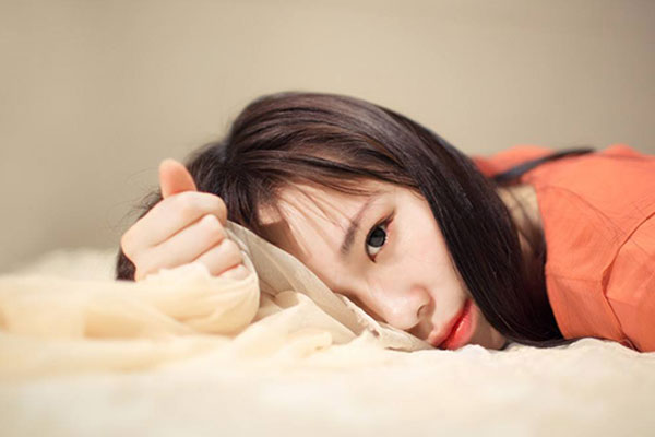 激素六项失衡会引起月经失调青春痘等症状