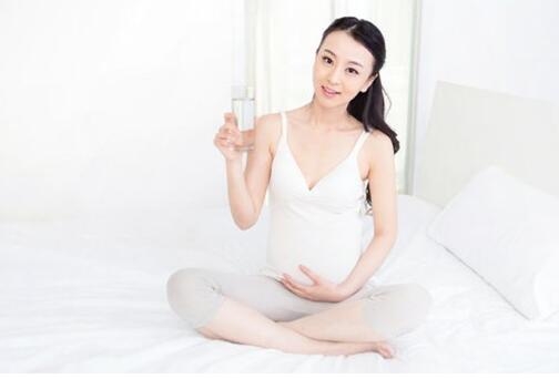 夏季孕妇如何补水 这些情况要注意