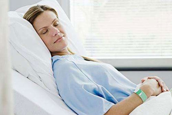 高龄产妇剖腹产前需要抽血储存吗？为什么要抽血储存