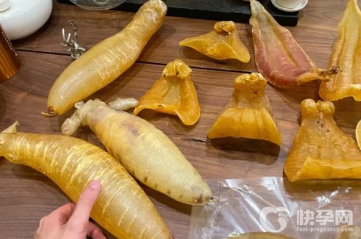 在试管囊胚移植后第10天可以吃鱼胶吗?