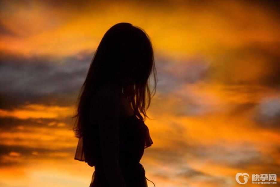 宫外孕过试管移植冻胚经历四次战斗终于成功的案例