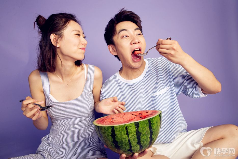 试管婴儿移植怀孕后可以吃西瓜吗？专家解读怀孕后吃西瓜对孩子有没有影响
