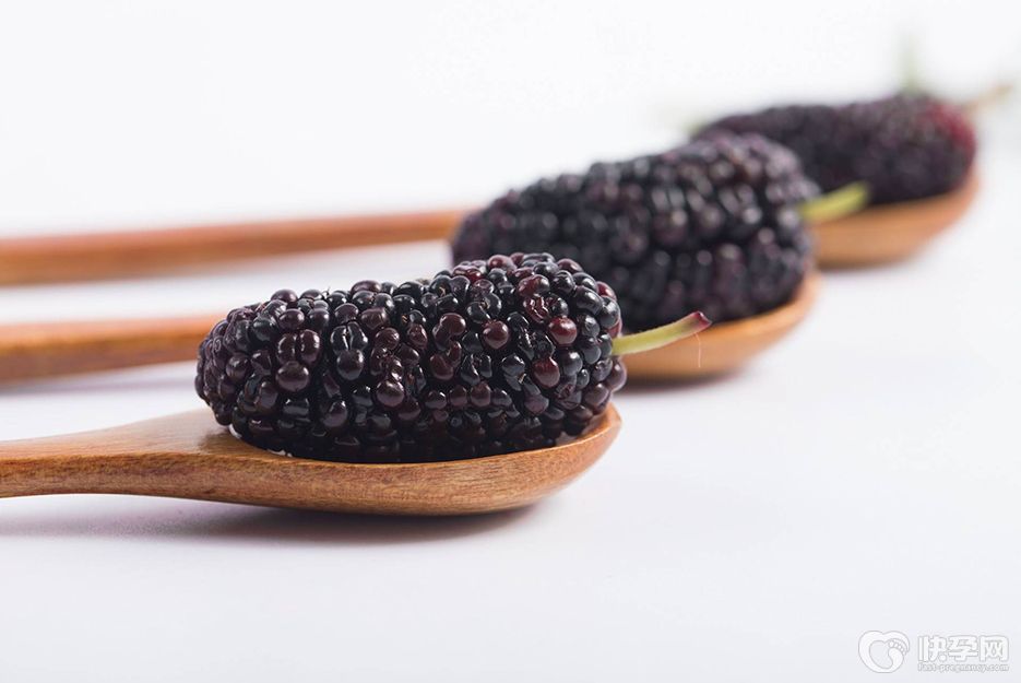 桑葚干一天吃多少颗最佳？控制在这个范围内才不伤身