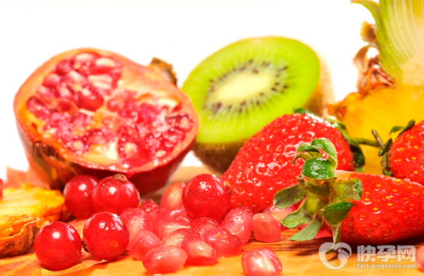 抗衰老水果排行榜前十公布，猕猴桃、石榴都榜上有名