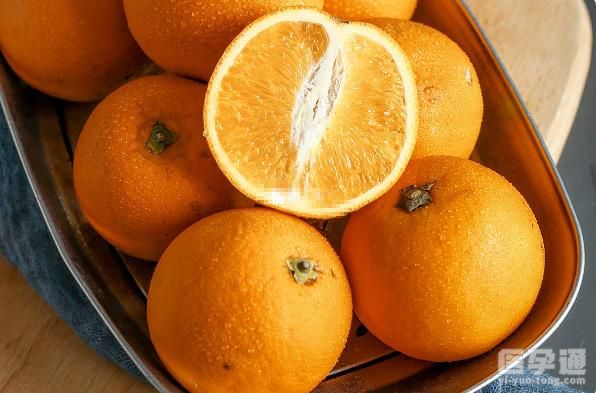 准妈妈吃橙子的好处一览，可有效缓解孕期恶心、呕吐！