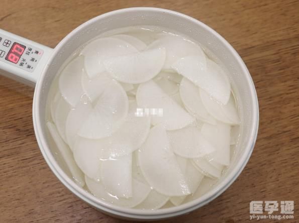 宝宝咳嗽民间止咳偏方汇总，烤橘子、白萝卜煮水都很有效！