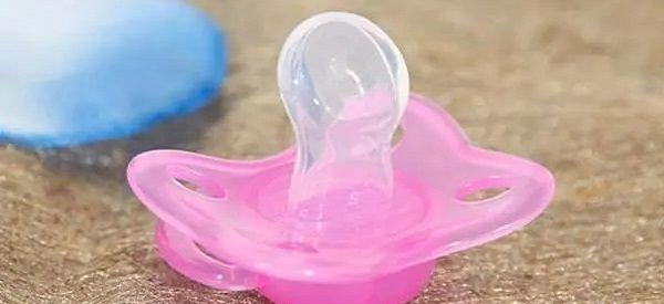 安抚奶嘴选液体硅胶还是硅橡胶？