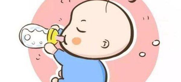 怎么判断6个月的宝宝用贝亲奶嘴小了？