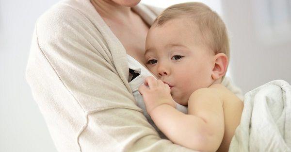 妈妈初乳对新生儿的好处和作用有哪些？