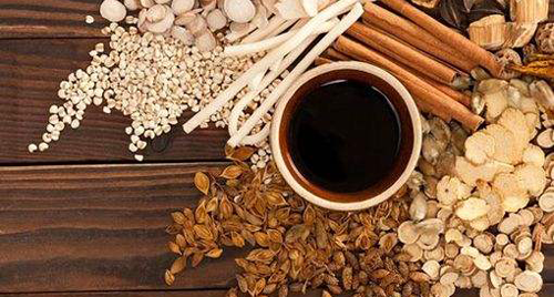 母乳不足不用怕!4种中药催乳偏方分享