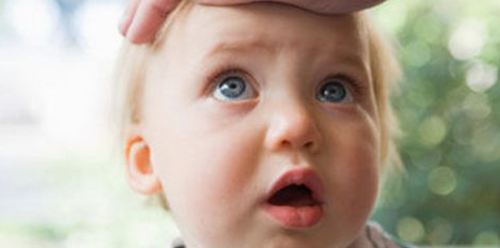 宝宝长牙发烧怎么办?宝妈们可以这么解决!