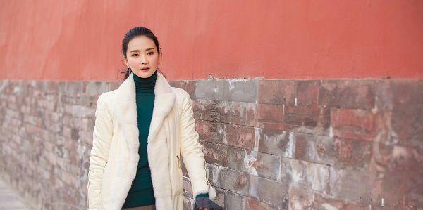 44岁王艳疑似怀上二胎，7个月孕肚照却被嘲故意炒作