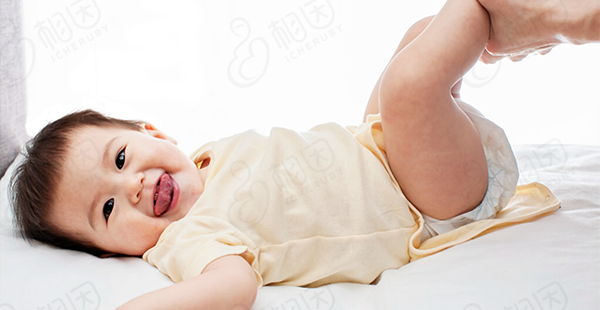 尿布疹的危害不可小看，皮肤溃烂、败血症对宝宝影响大