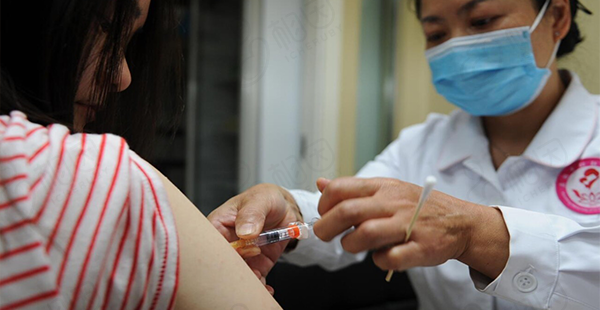 小孩打完乙脑疫苗发烧39度！明确原因再教你3点处理办法