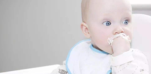 不止影响美观!宝宝患兔唇还有着这5大危害