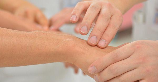 香港哪里做人工授精费用低？这5家医院成为省钱选择