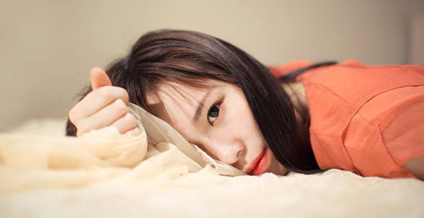 小仙女看过来！激素六项失衡会引起月经失调青春痘等症状