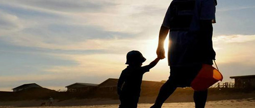 建设同性爱家庭应该要孩子吗？作为同志，更要思考很多