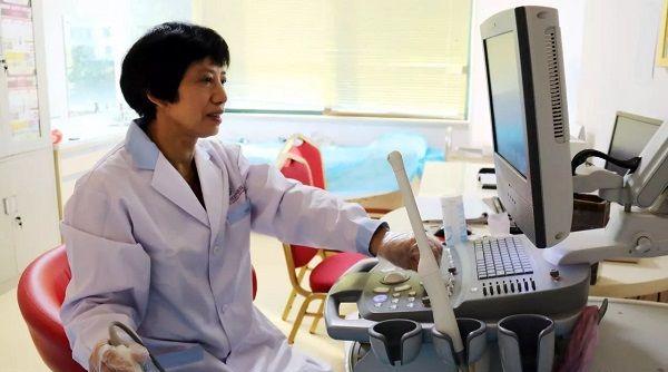 孕妇初次做彩超孕检当天需要空腹吗？