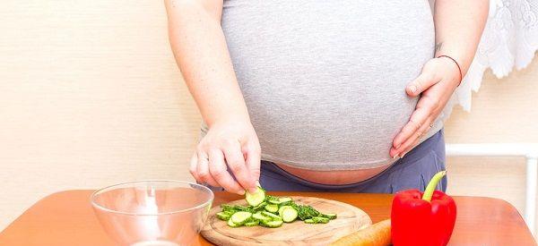 已生二胎女宝的症状和胎梦各有哪些？