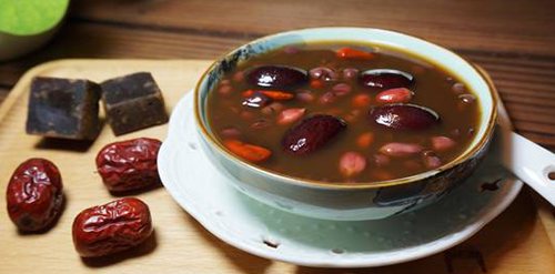 哺乳期五红汤催奶一天喝几次？