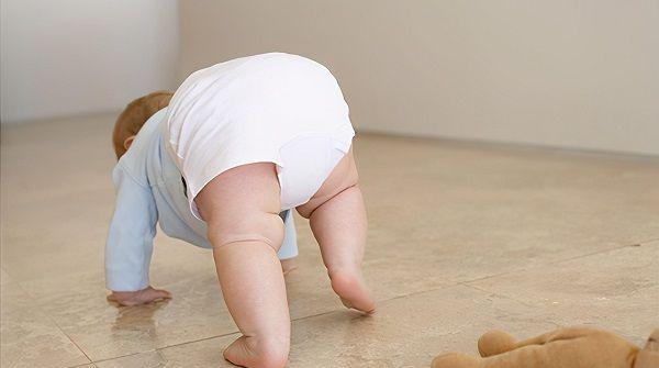 揭秘宝宝学步带3大危害，没好处形同鸡肋不建议购买