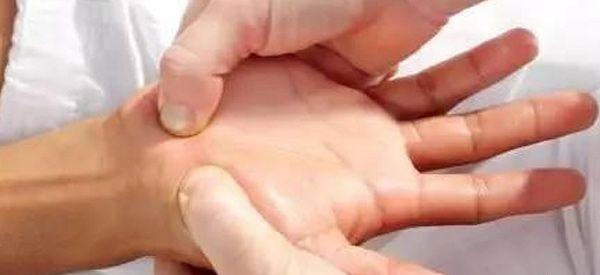 按摩手上的穴位催月经五分钟能见效吗？