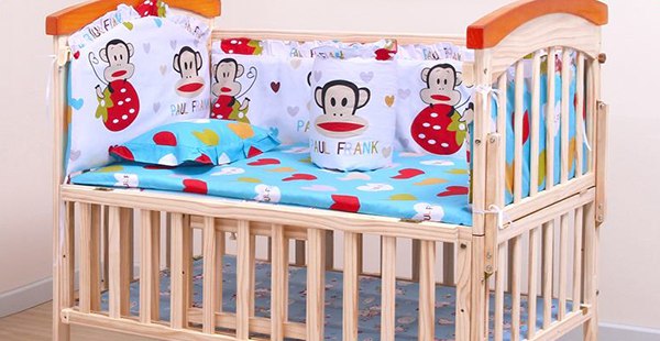 4大优点、2大缺点，60秒带你了解康贝儿婴儿床怎么样