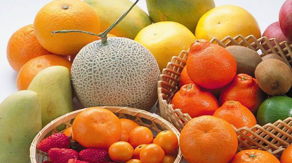 产妇月子期间饮食需忌口，这12种水果太寒凉吃不得