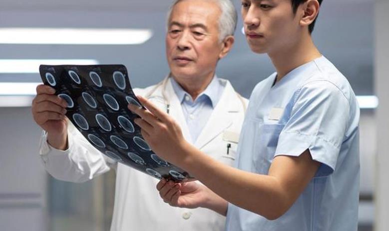 死精症怀孕概率几乎为零！试管婴儿技术也能带来一线生机