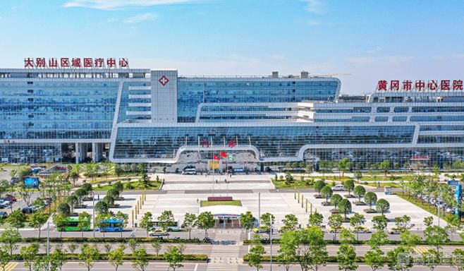 黄冈市中心医院第三代试管婴儿价格表一览，附试管助孕费用明细？