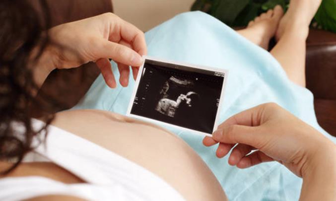 “人工授精”和“试管婴儿”有什么不同之处？