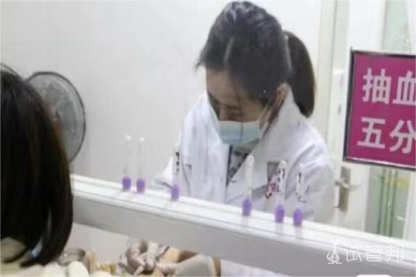 在黄石市中心医院试管婴儿成功怀上双胞胎