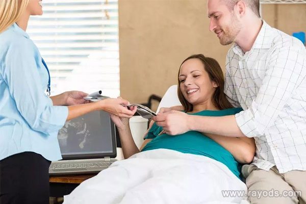 孕期这5次产检 老公最好都陪着